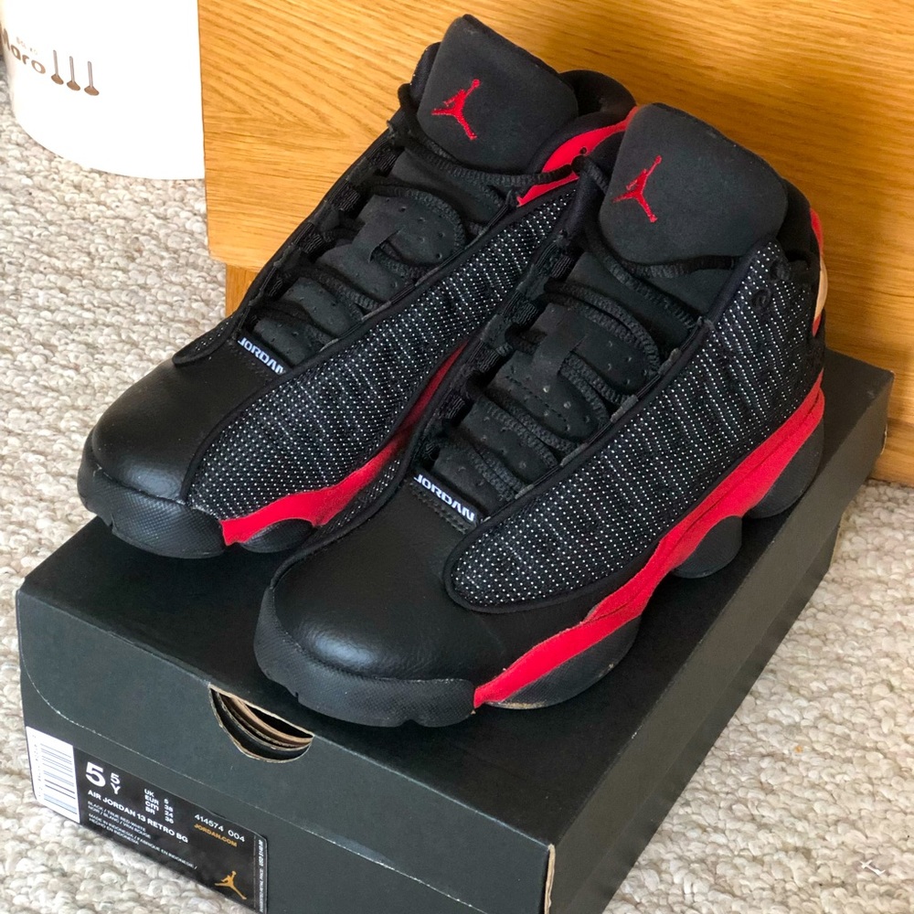 Jordan Retro 13 Breds SIZE 5.5Y/WOMENS 7.5